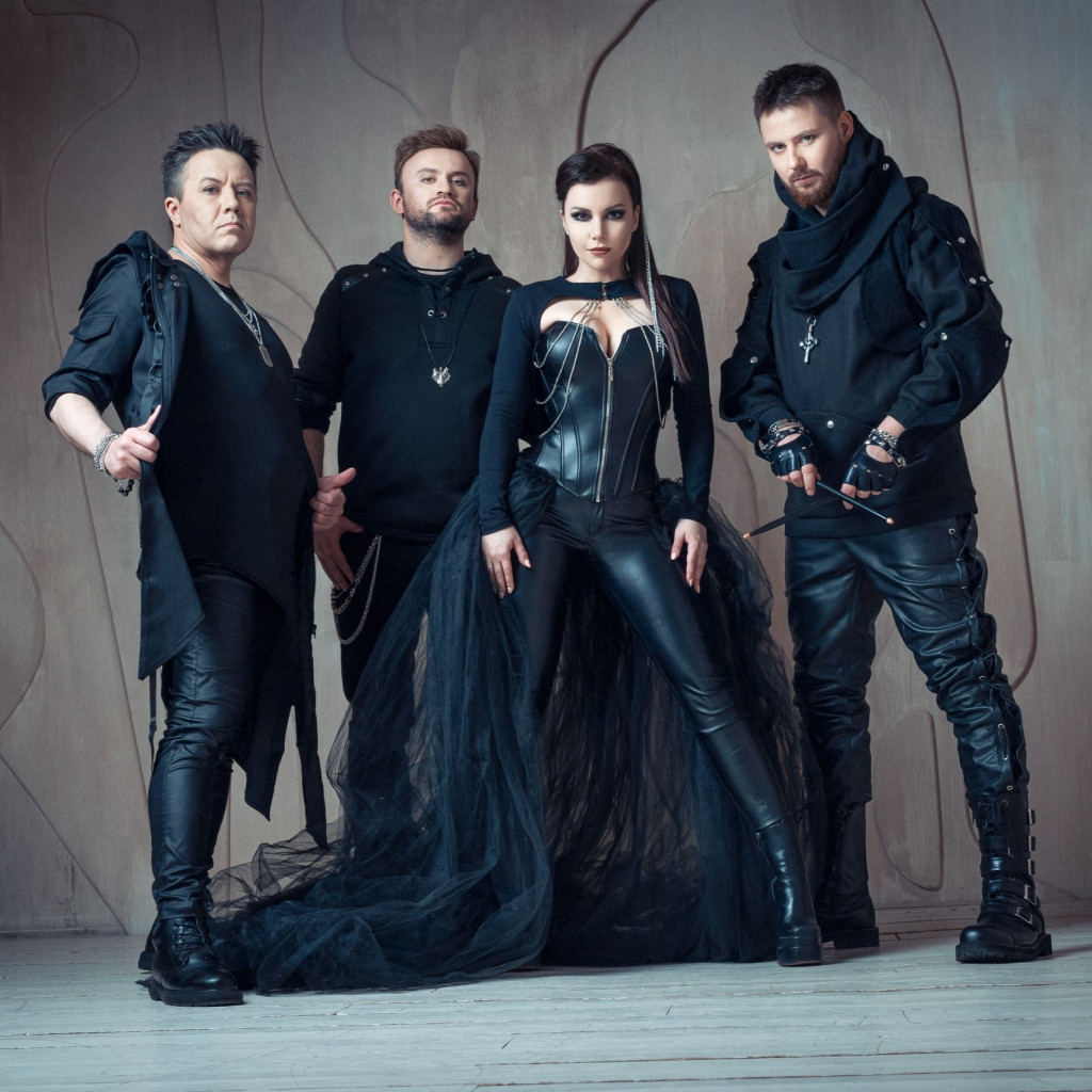 Қатты анальды секс