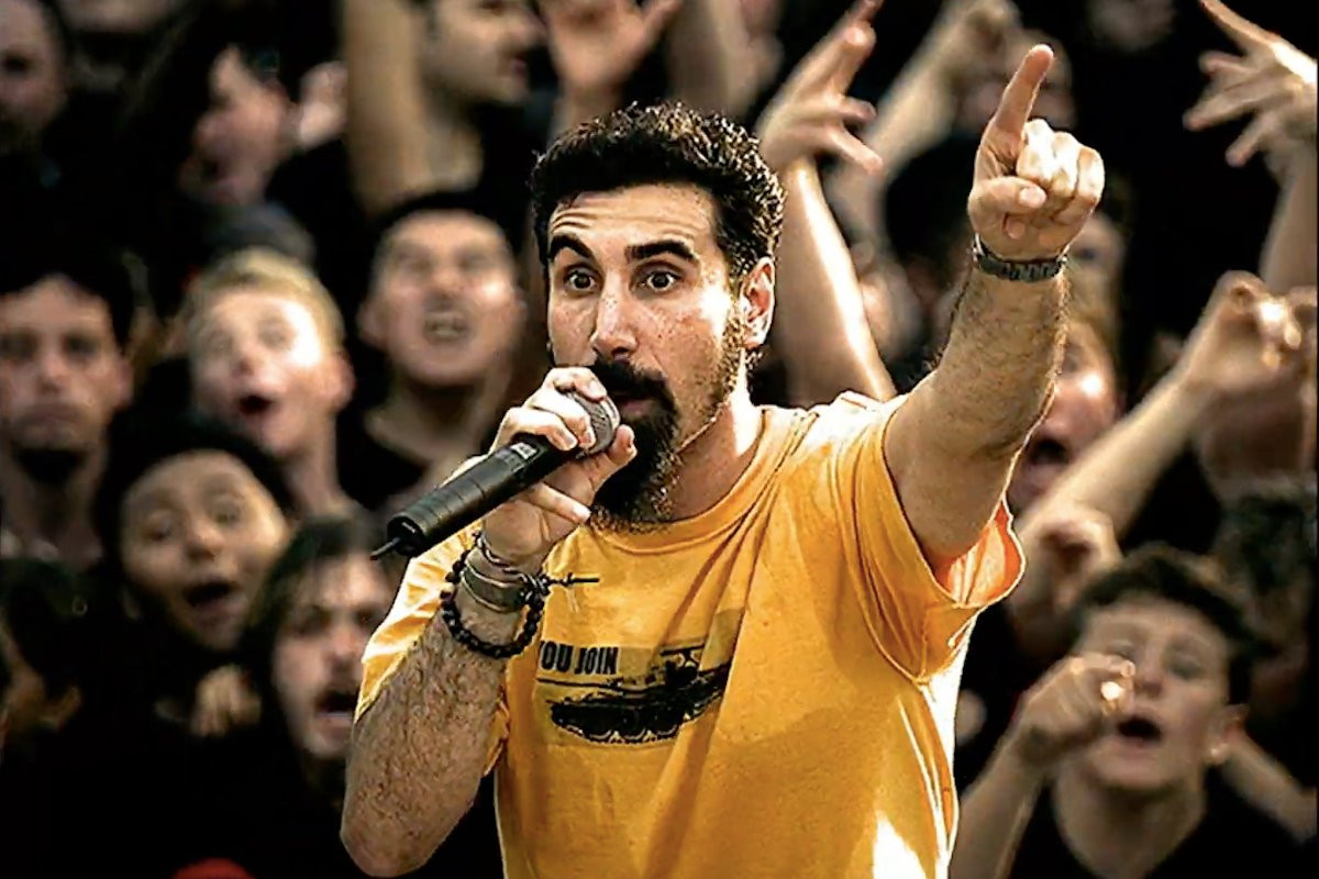 System of a down chop. System of a down wake. Серж танкян чоп сью. Серж танкян вейк ап. System of a down wake.