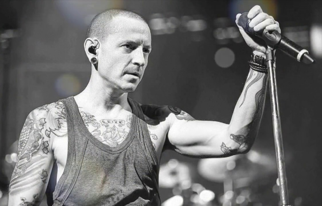 Честер беннингтон. Linkin park heavy is the crown chester. Честер беннингтон. Линкин парк честер беннингтон. Линкин парк честер.